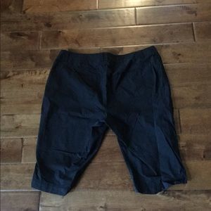 Lane Bryant Pants - Lane Bryant Size 24 Cotton Black Capris EUC Lane Bryant Pants - Lane Bryant Size 24 Cotton Black Capris EUC